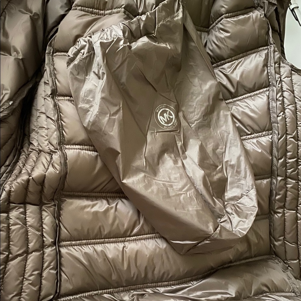 Michael Kors 🔥SALE!🔥 Hooded Packable Down Puffer Coat Taup 77T4377M82 - Picture 11 of 14
